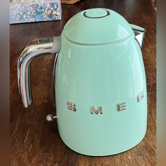 SMEG Kitchen Smeg Electric Kettle Pastel Green Boxed As New Poshmark